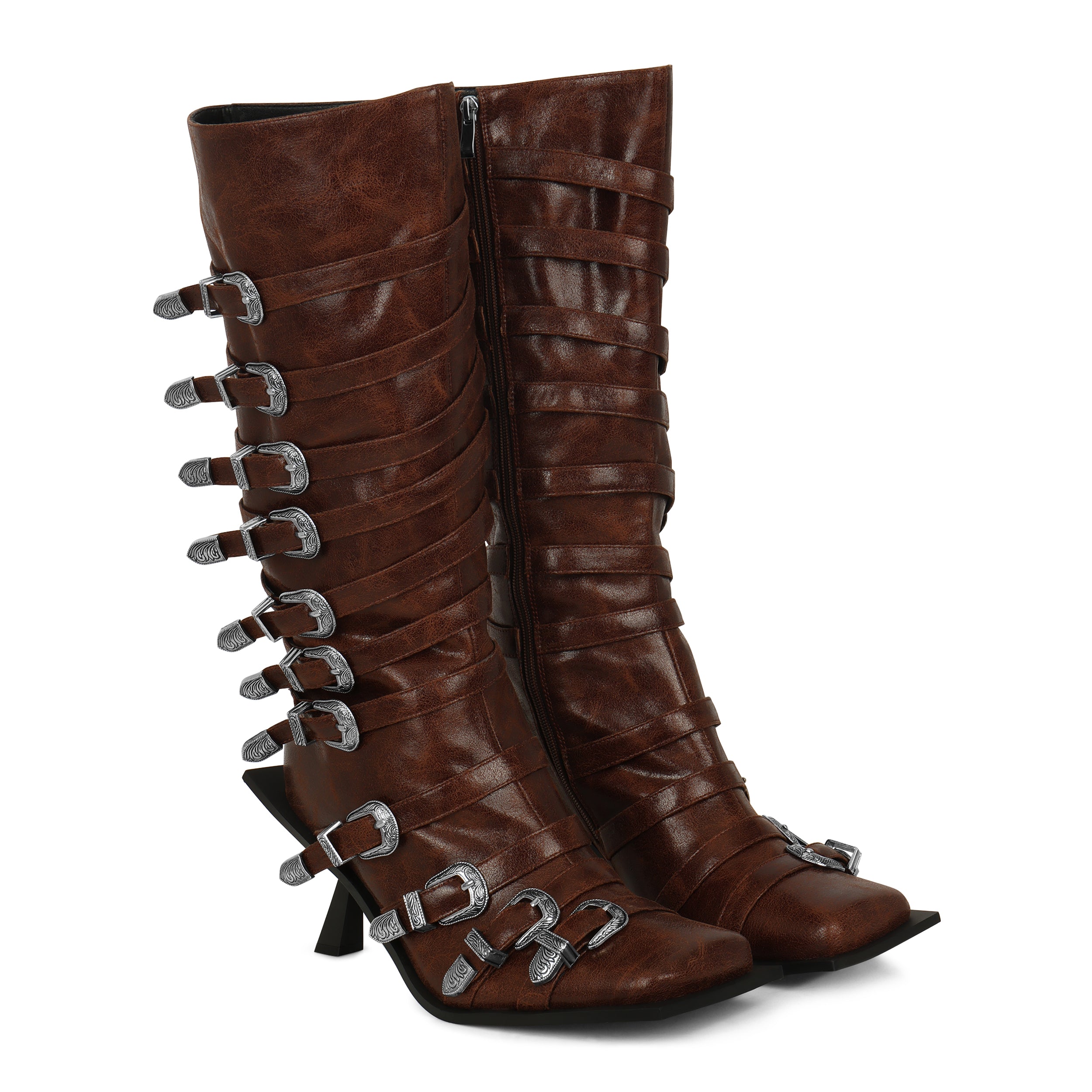 LATCHED BOOTS IN RUST